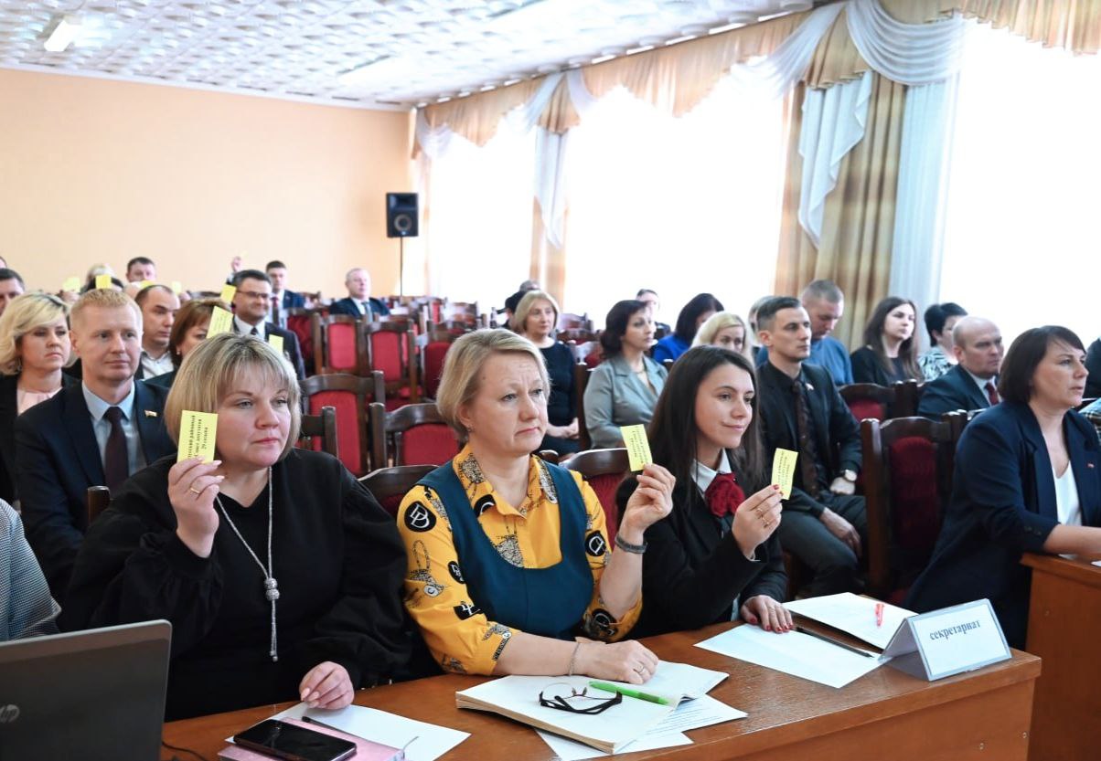 Сегодня в Глуске состоялась первая сессия Глусского районного Совета депутатов 29-го созыва