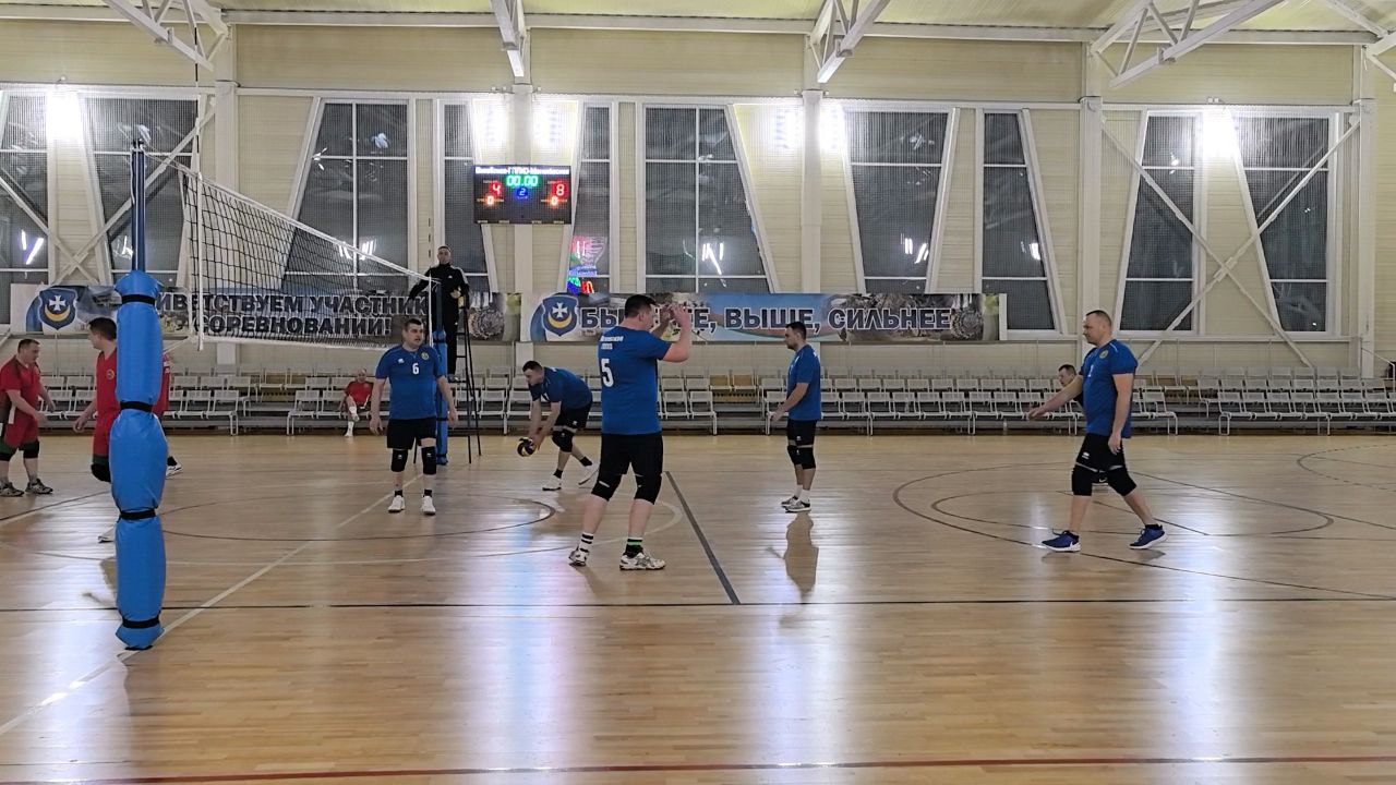 ВЫШЕ - БЫСТРЕЕ - СИЛЬНЕЕ...